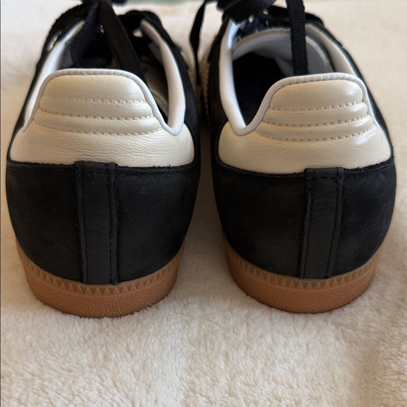 Adidas Samba Black and Cream Sneakers Women’s size 9.5 - Picture 4 of 8